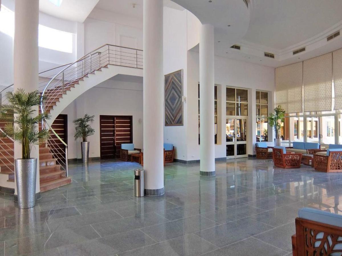 Vai By Romance & Aqua Park Hotel
