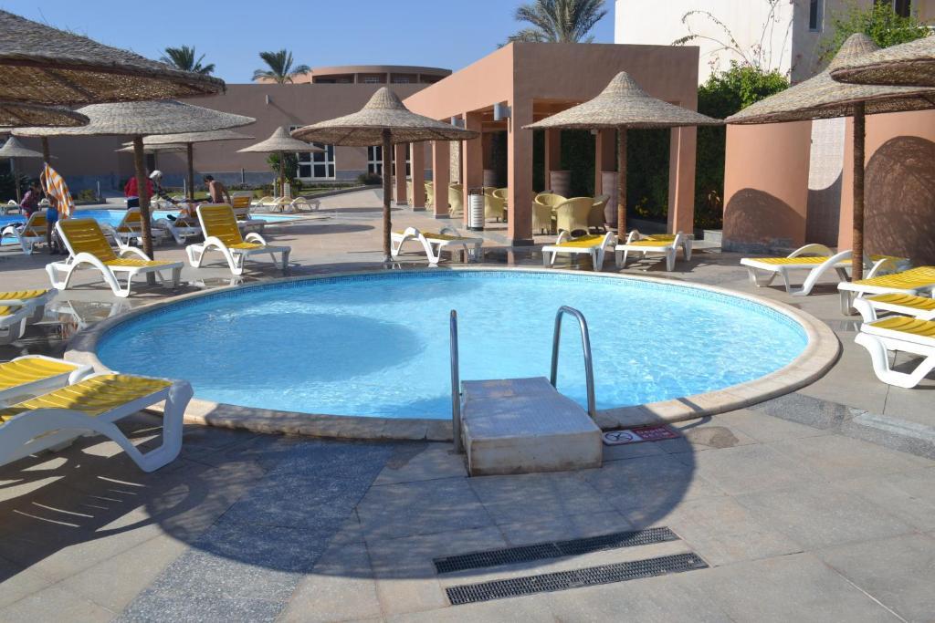 Vai By Romance & Aqua Park Hotel 4*